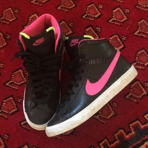 Nike high tops, black leather, hot pink, size 6